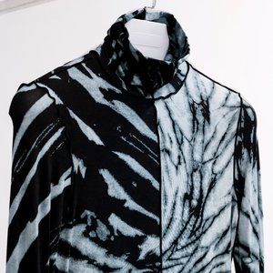 Proenza Schouler White Label Blue & Black Spiral Tie-Dye Turtleneck Top